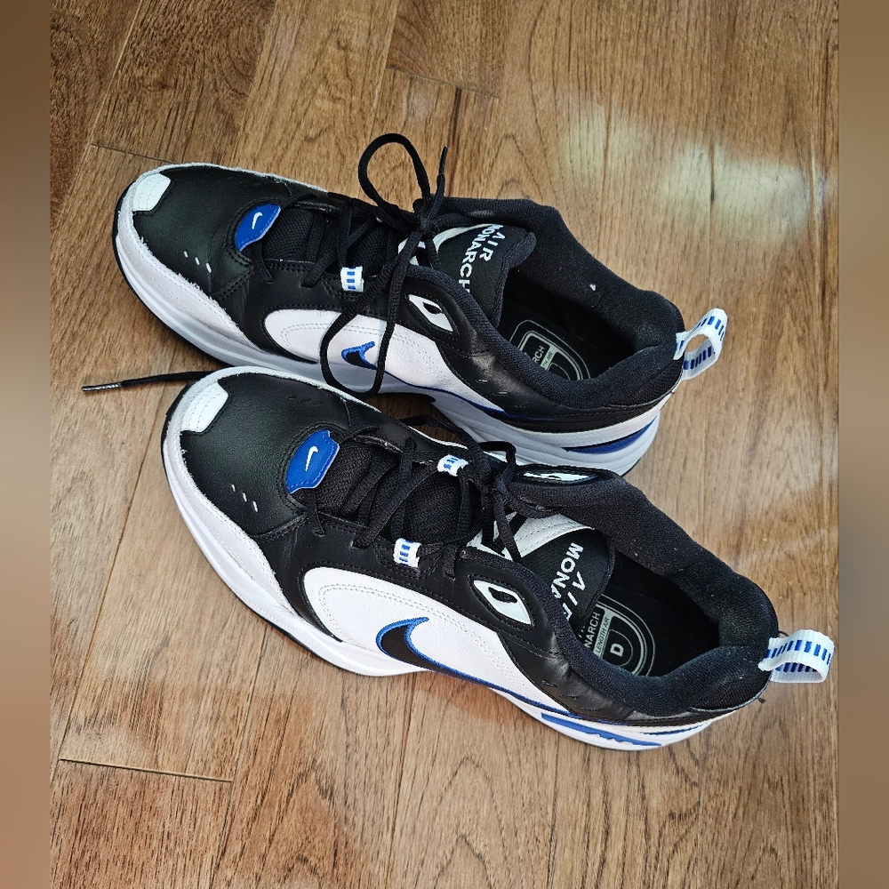 Nike Air Monarch IV, Adult Size 12